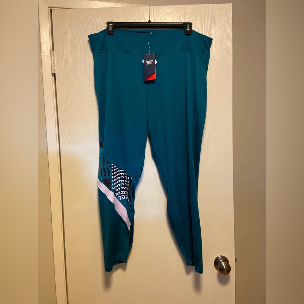 NWT Reebok Speedwick Womens Plus Size Leggings. 4X.